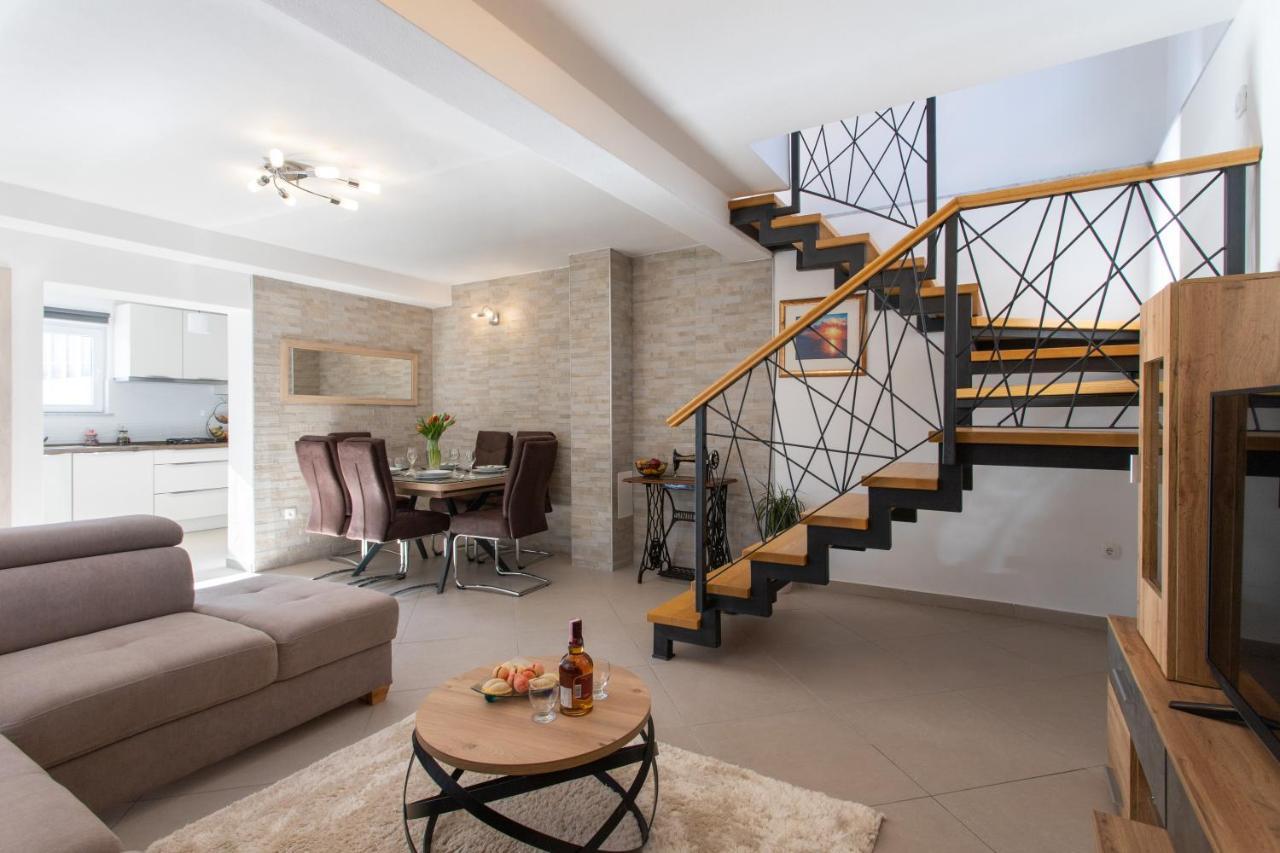 Holiday House Daisy Prapatnica المظهر الخارجي الصورة