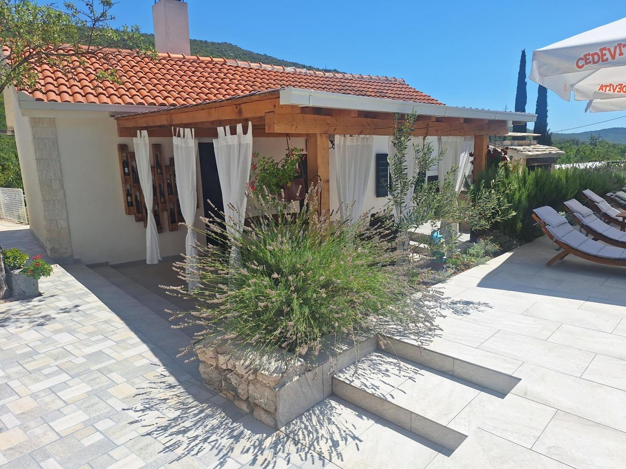 Holiday House Daisy Prapatnica المظهر الخارجي الصورة